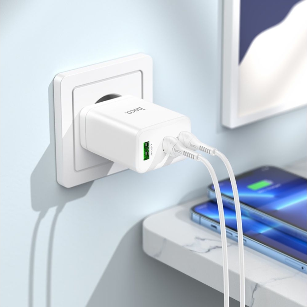 Сетевое зарядное устройство Hoco N33, 1 USB, 2 Type-C, PowerDelivery (35 Вт), белое, с кабелем Type-C на Lightning