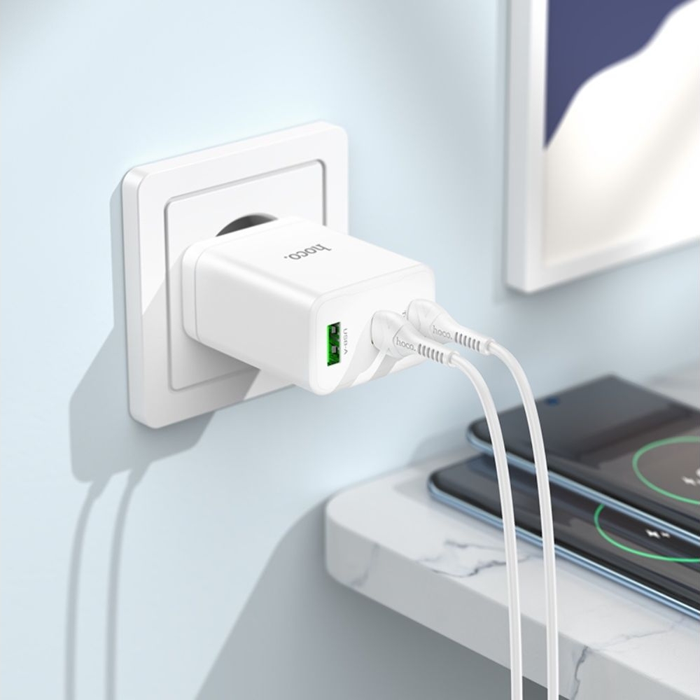 Сетевое зарядное устройство Hoco N33, 1 USB, 2 Type-C, PowerDelivery (35 Вт), белое, с кабелем Type-C на Type-C