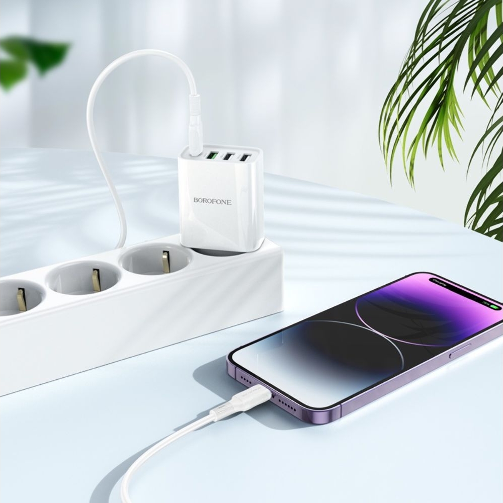 Сетевое зарядное устройство Borofone BA79A, 3 USB, 1 Type-C, белое, с кабелем Type-C на Lightning
