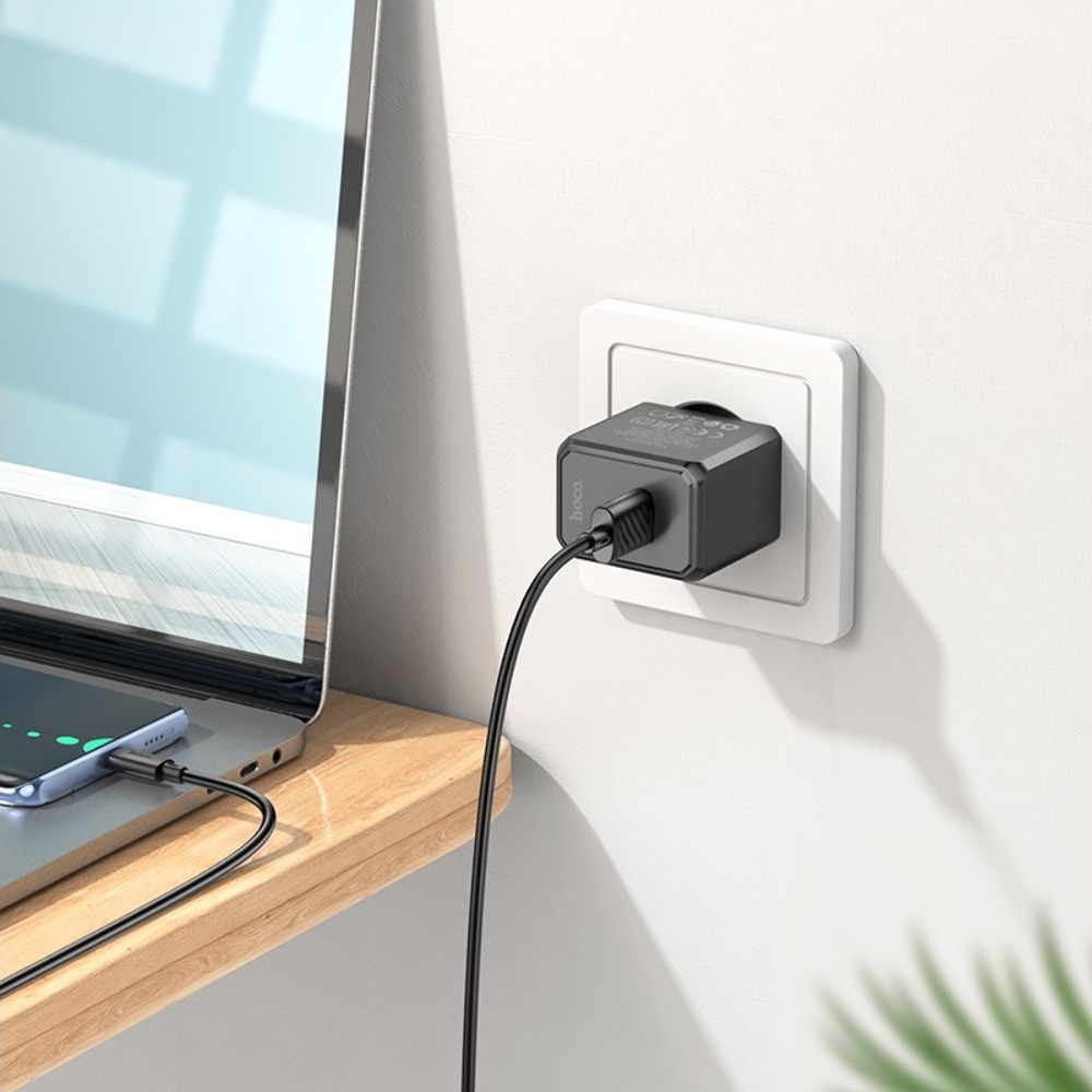 Сетевое зарядное устройство Hoco CS11A, USB, черное, с кабелем USB на Type-C